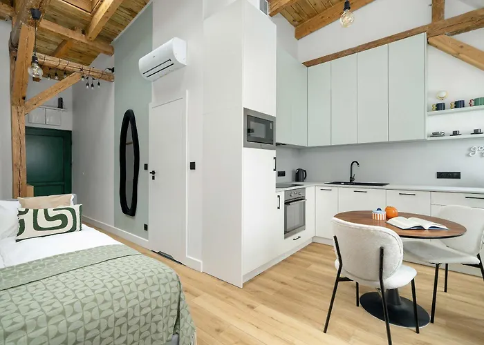 Przytulne W Poznaniu Z Klimatyzacja By Renters شقة بوزنان